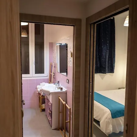 R&b La Pomposa Dei Motori 3* モデナ