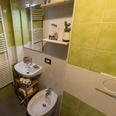 ゲストハウス R&b La Pomposa Dei Motori モデナ