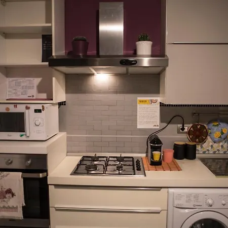 R&b La Pomposa Dei Motori Affittacamere 3*