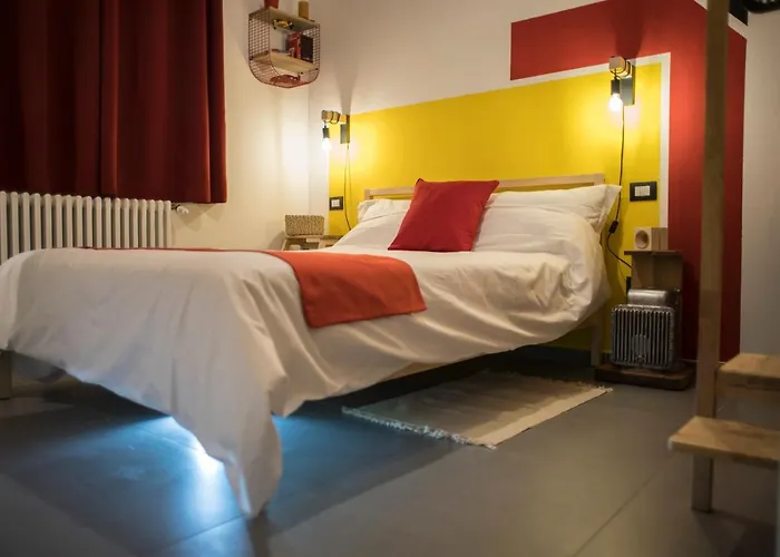 R&b La Pomposa Dei Motori Affittacamere 3*