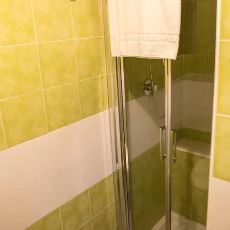 R&b La Pomposa Dei Motori 3*