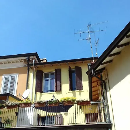 Pensjonat R&b La Pomposa Dei Motori 3*