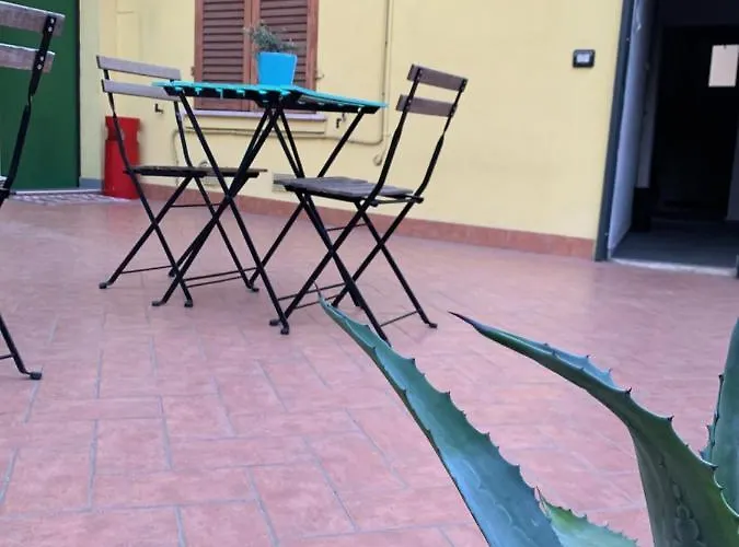 R&b La Pomposa Dei Motori בית הארחה